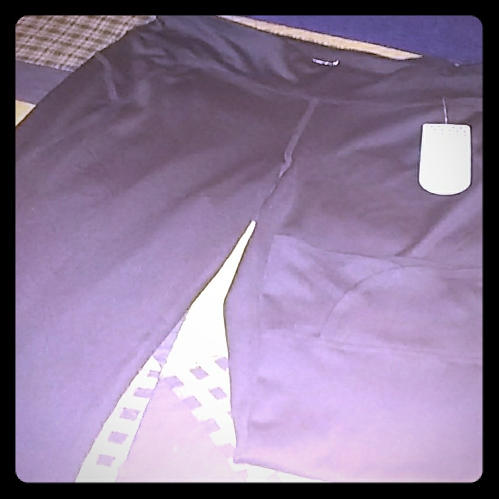 Capris never wore but so silky an comfortable